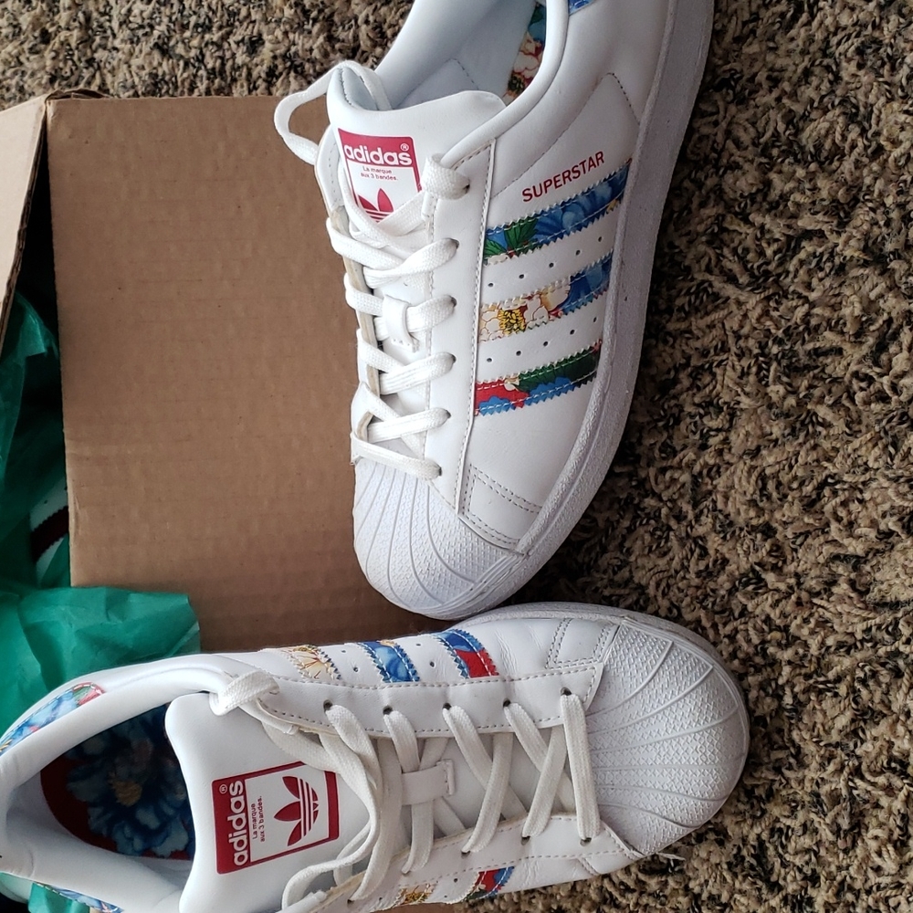 ADIDAS SUPERSTAR SHOES FLORAL